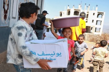 RRM project teams provide humanitarian aid packages for new displacements in central Yemen