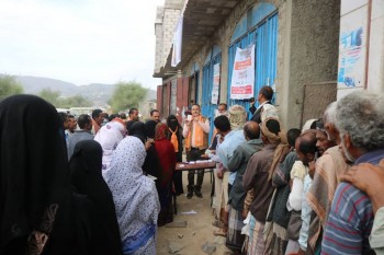 Food insecurity increases gender-based violence In partnership with the World Food Program, Tamdeen Youth Foundation distributes food to 23,000 and 390 families in Taiz