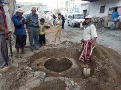 إعادة تأهيل شبكة الصرف الصحي في أحياء الحوك بالحديدة يعيد الحياة الصحية والآمنة للسكان