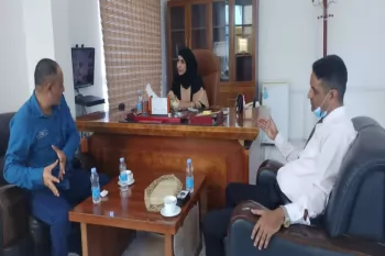 Al Suhaily Meets eith the Director-General of Aden Post and Emphasizes the Role of the General Administration in the Economic Recovery Phase